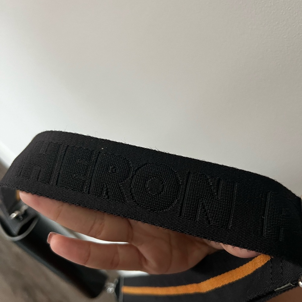 Women’s cross bag